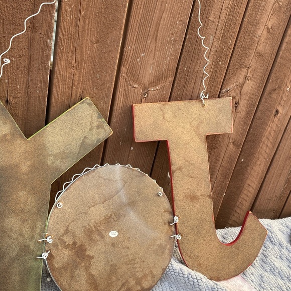 Celebrating Home Retired composite wood Christmas Sign JOY - Picture 5 of 9